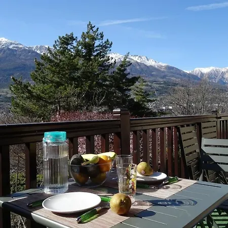 Embrun Superbe Appartement Classe 3 Etoiles Tout Equipe Avec Vue Sur Montagnes Saint-Sauveur  Exterior foto