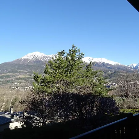 Embrun Superbe Appartement Classe 3 Etoiles Tout Equipe Avec Vue Sur Montagnes Saint-Sauveur  Exterior foto