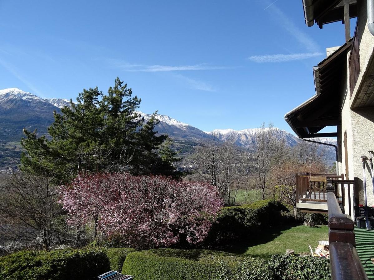 Embrun Superbe Classe 3 Etoiles Equipe Avec Vue Sur Montagnes *